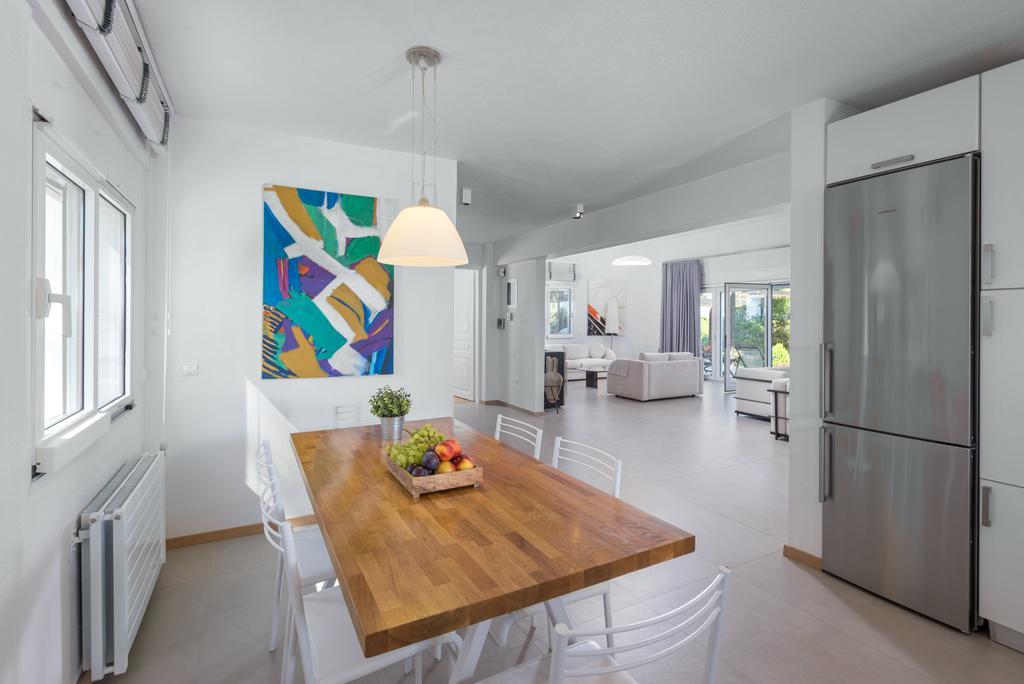 The White Villa At Sani Sani  Luaran gambar