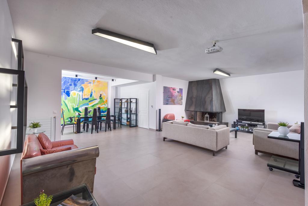 The White Villa At Sani Sani  Luaran gambar