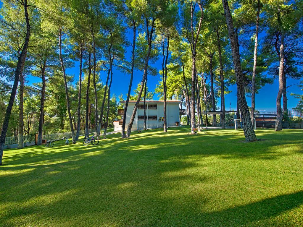 The White Villa At Sani Sani  Luaran gambar